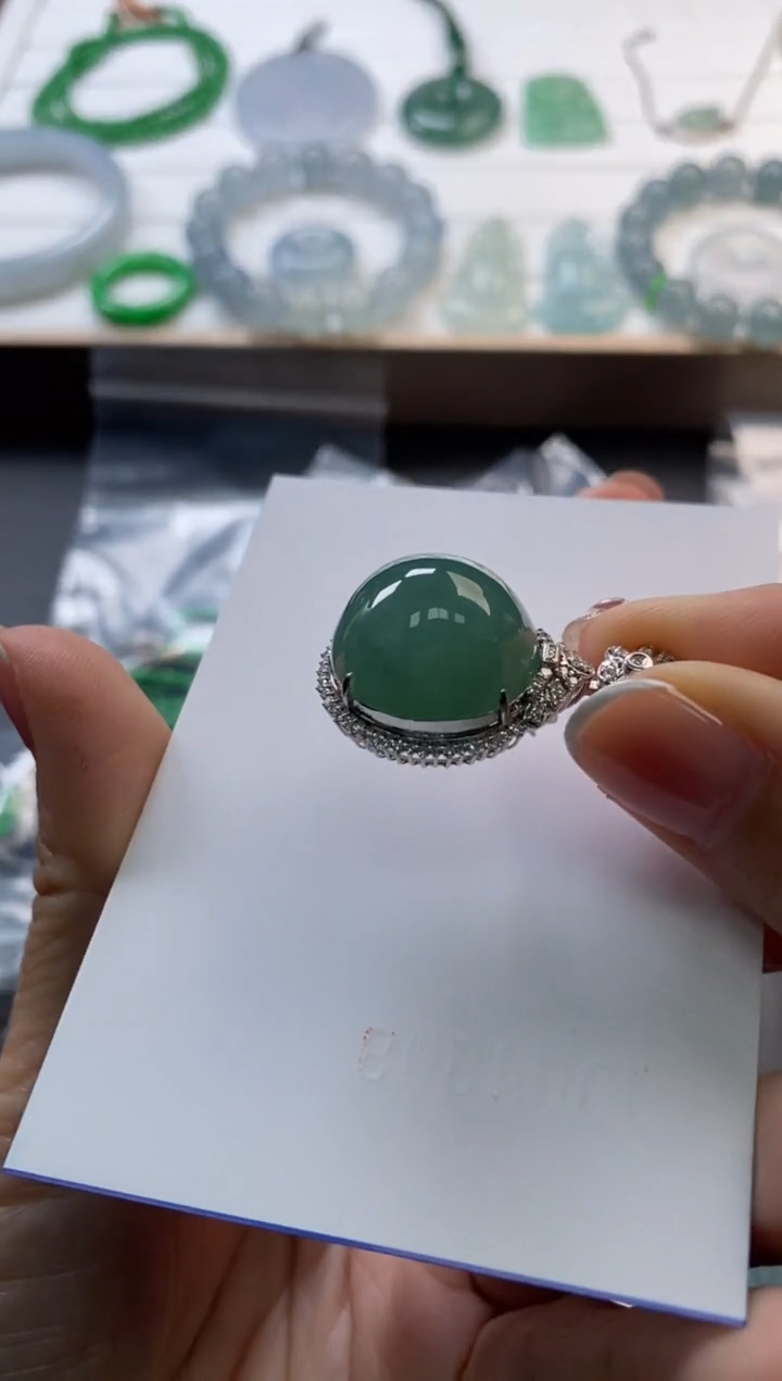 【闪购商品】翡翠颈饰18K金镶嵌不退不换 无鉴赏期