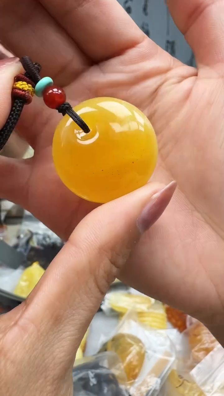 【闪购商品】琥珀裸石未镶嵌挂坠