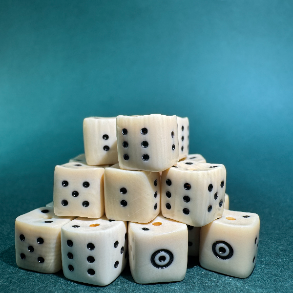 D1749天然猛犸牙精品骰子 单颗 9m （微瑕）支持鉴定假一罚四