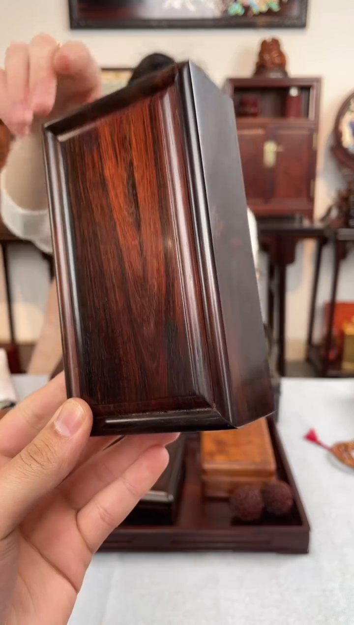 【闪购商品】红酸枝木类成套家具抽拉盒