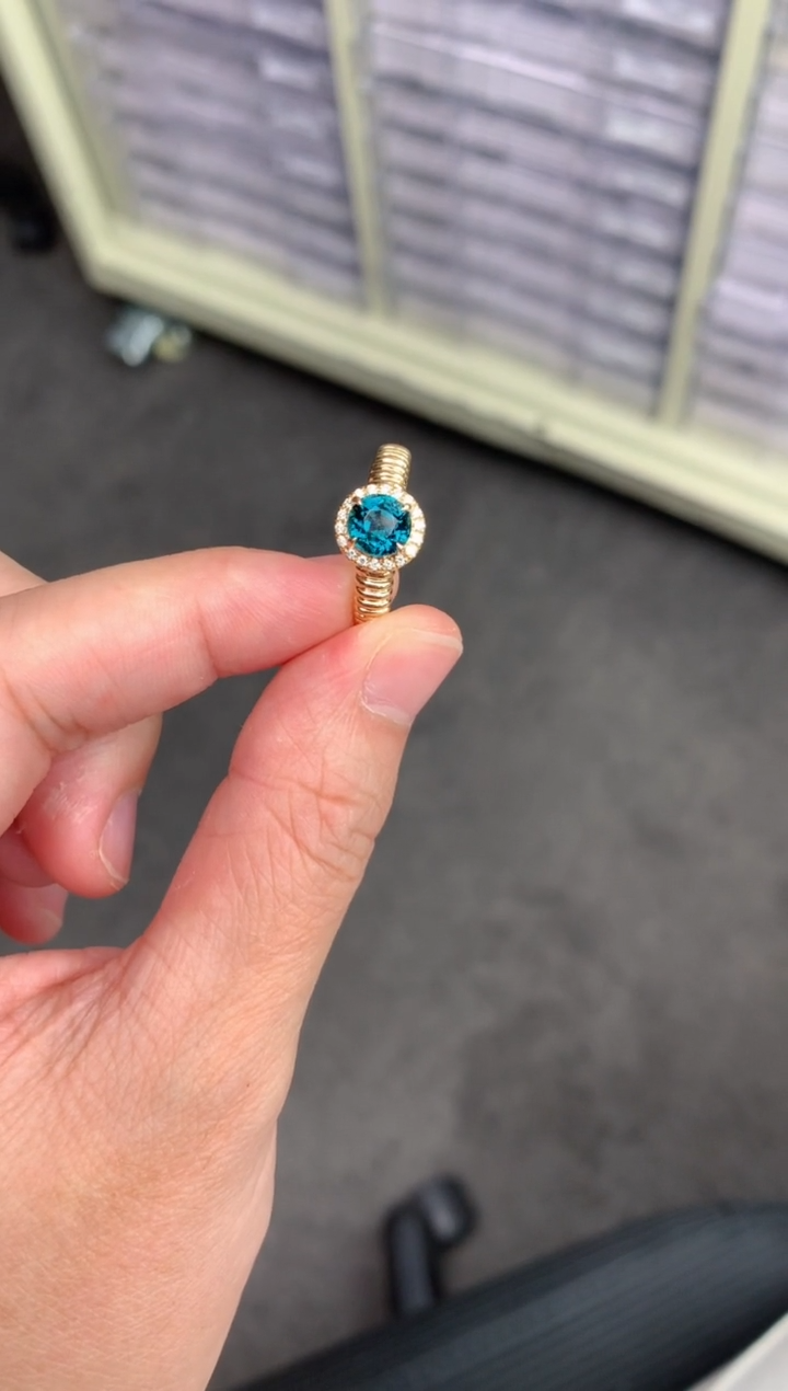 【闪购商品】碧玺戒指18K金镶嵌1.1ct拉贡戒指