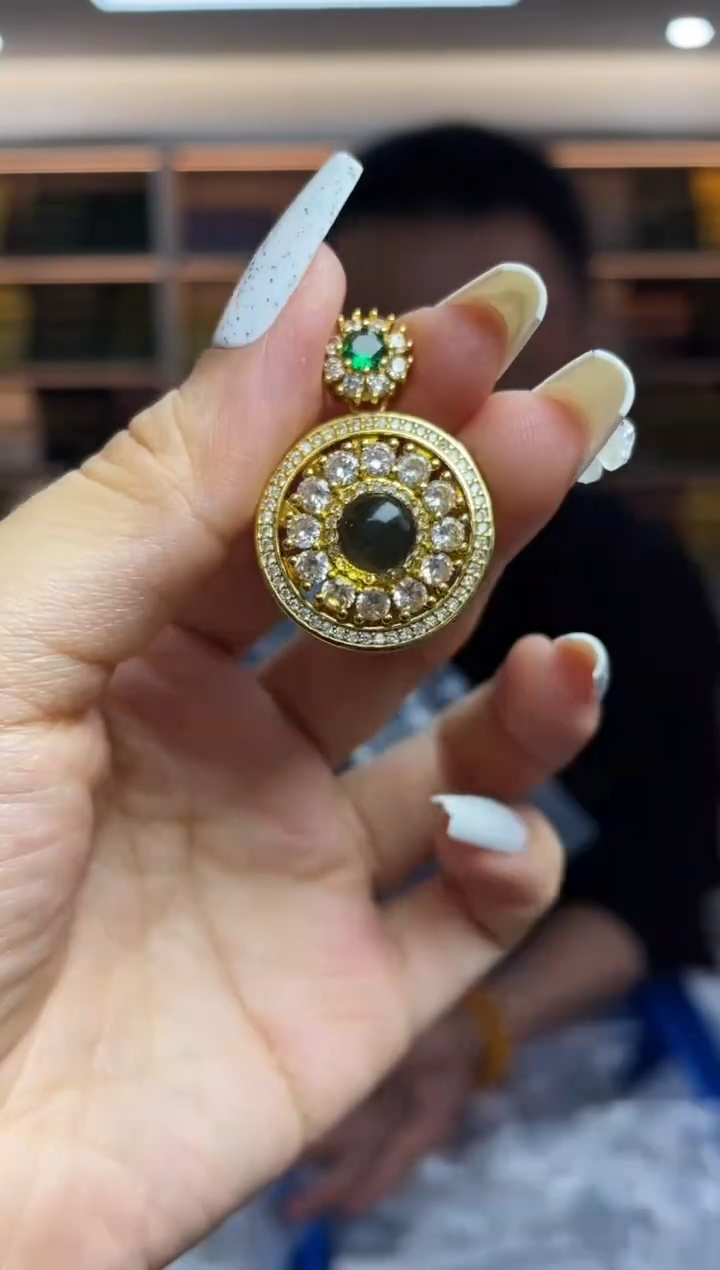 【闪购商品】蓝珀裸石未镶嵌多样性发一件