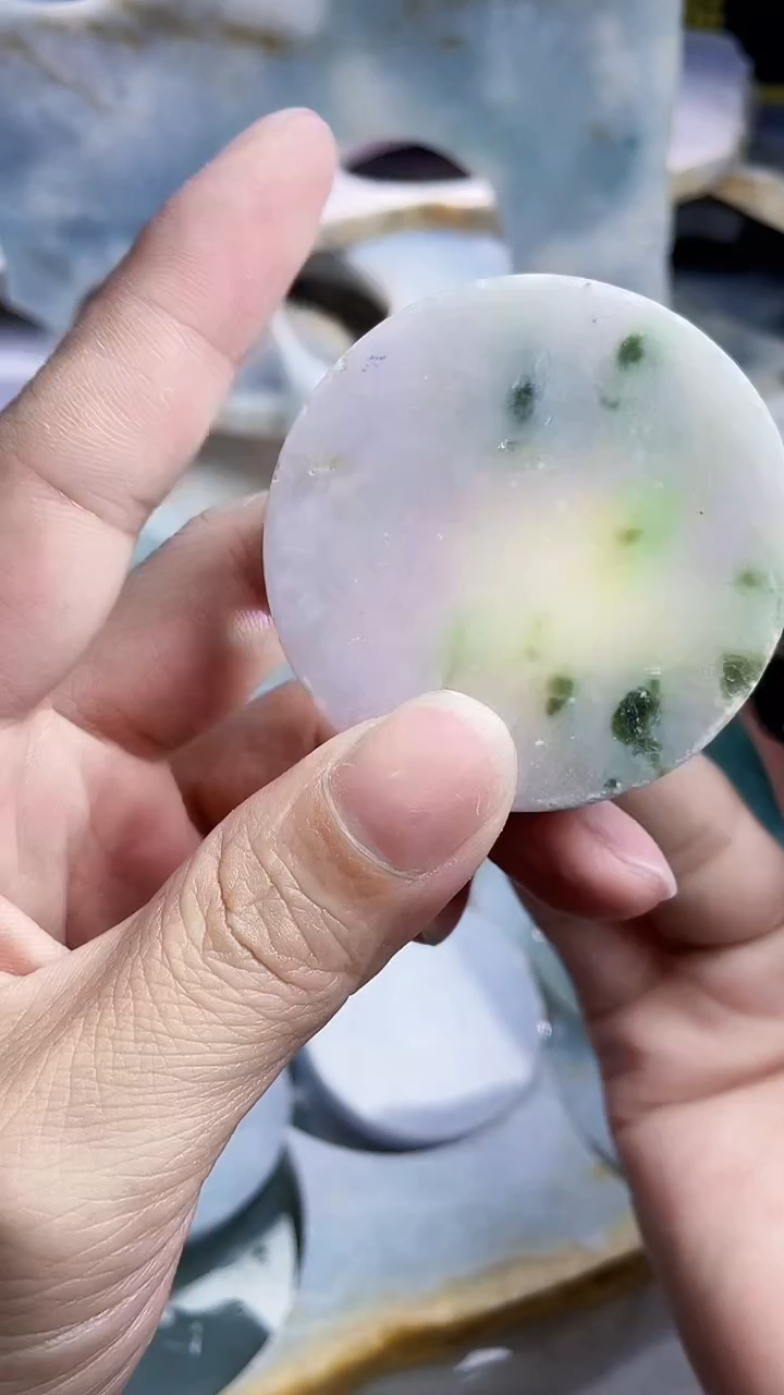 翡翠未镶嵌颈饰翡翠492