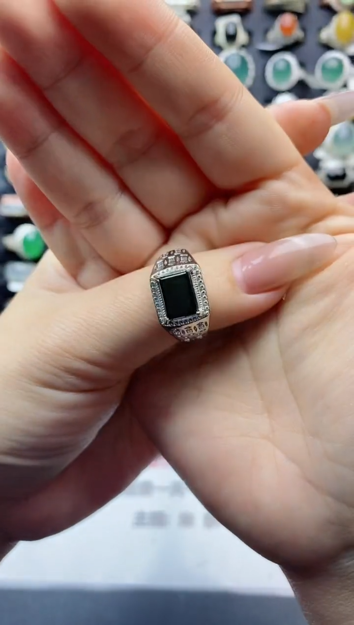 【闪购商品】翡翠戒指银S925镶嵌天然翡翠男戒