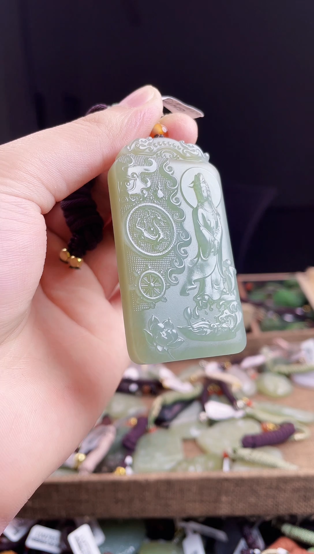 颈饰未镶嵌和田玉1