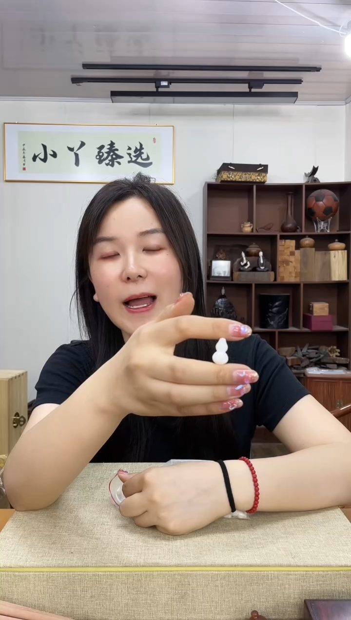 乌木类端景台982海南塑料葫芦木木木