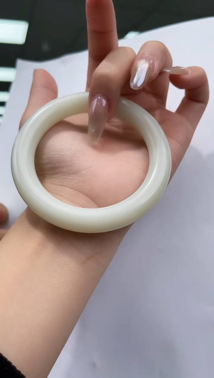 颈饰未镶嵌和田玉b22