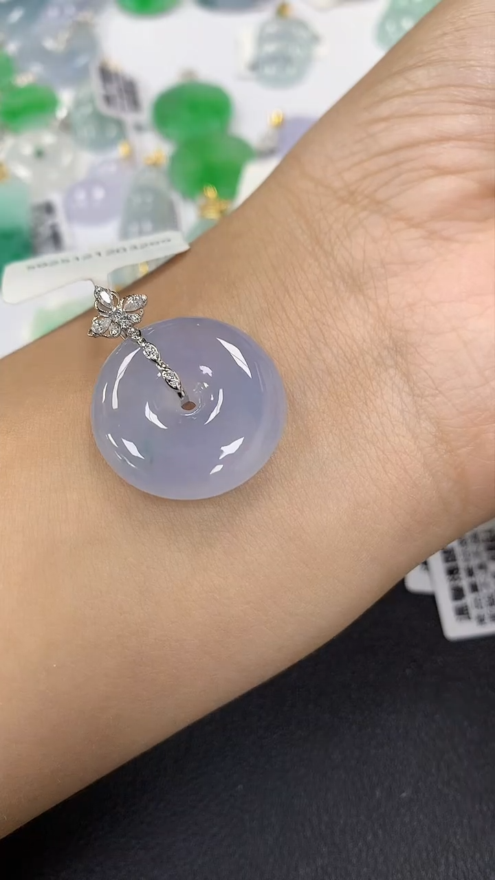 颈饰18K金镶嵌翡翠a货假一赔三支持复检百元上9元证书费自理