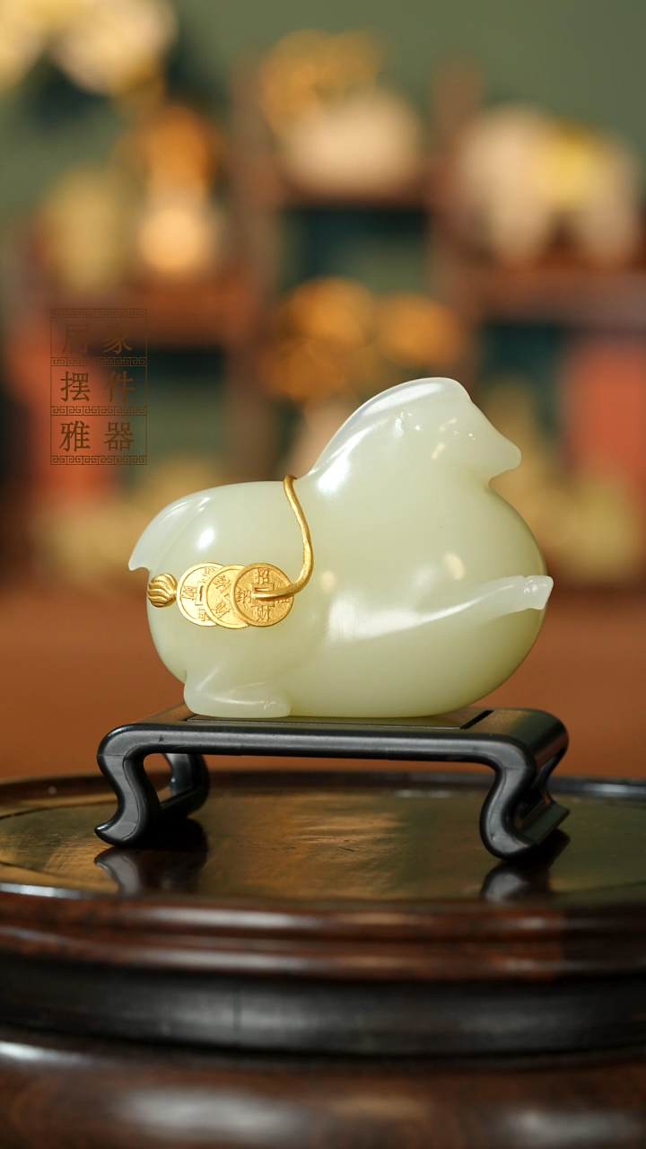 玉《马背金币》摆件