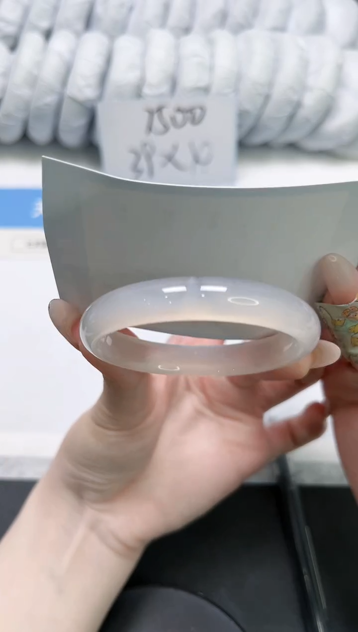 石英质玉未镶嵌手镯129-53.7荔枝