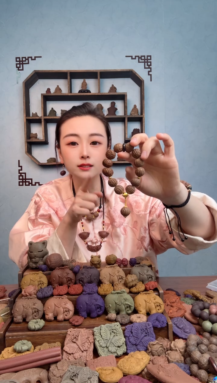 【闪购商品】泥塑瑕疵鹅梨帐中香13颗设计手串