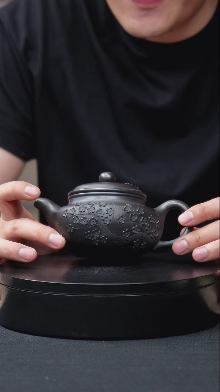 紫砂茶壶石黄堆绘梅花仿古