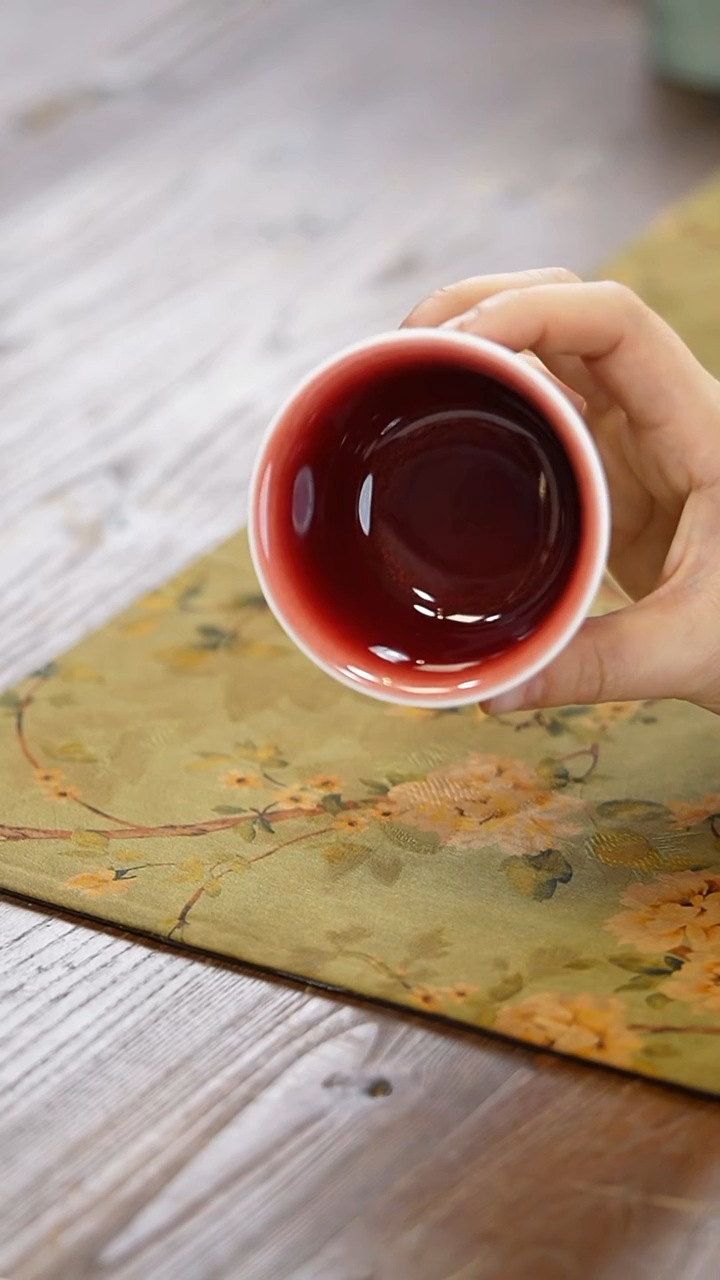 景德镇陶瓷茶器郎红压手杯