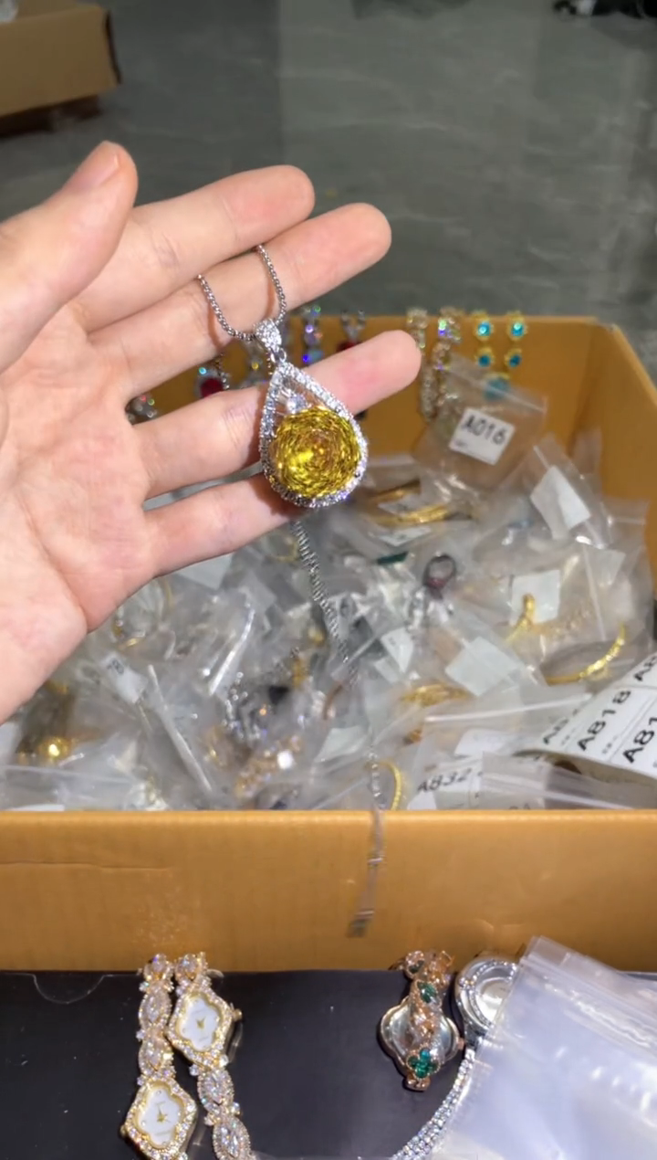 非金属无简约气质经典百搭款A313