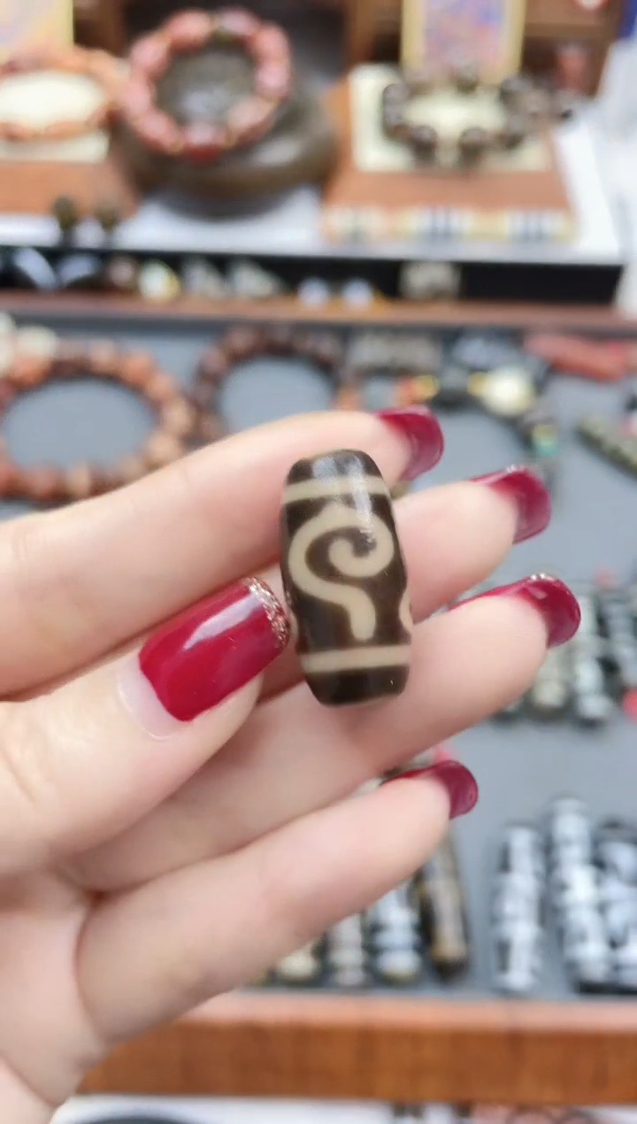 【闪购商品】玛瑙/玉髓珠珠未镶嵌四眼法螺