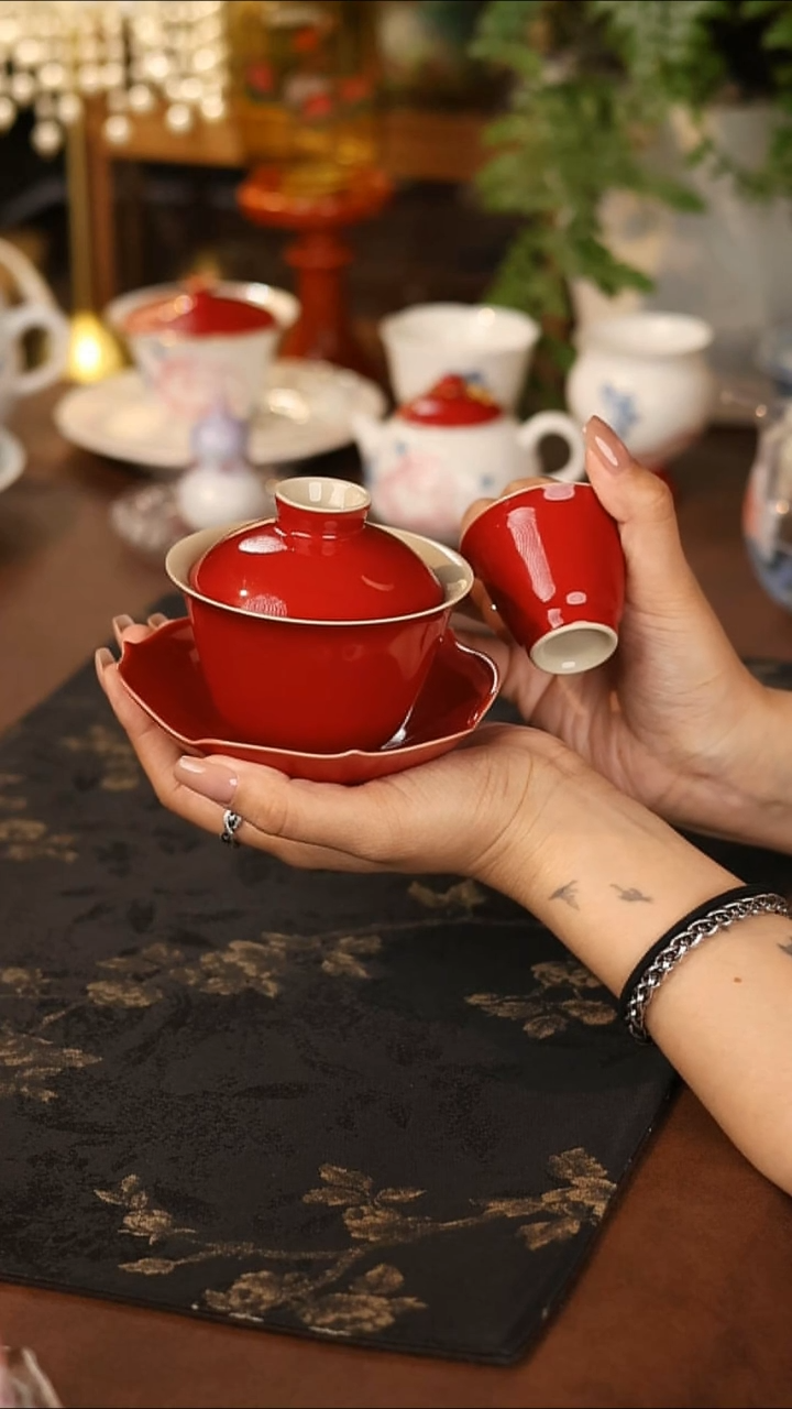 三件套哈哈哈哈哈哈