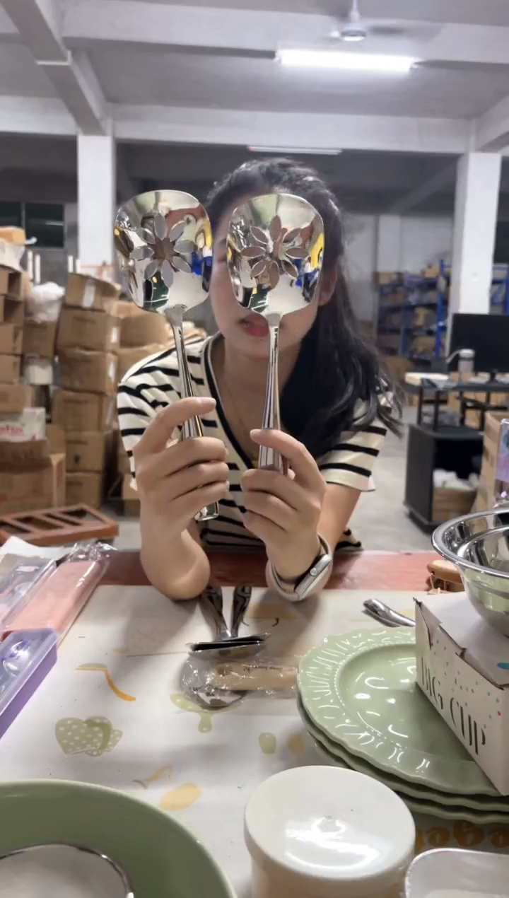 秒杀清仓微瑕产品，可能当过样品拍照