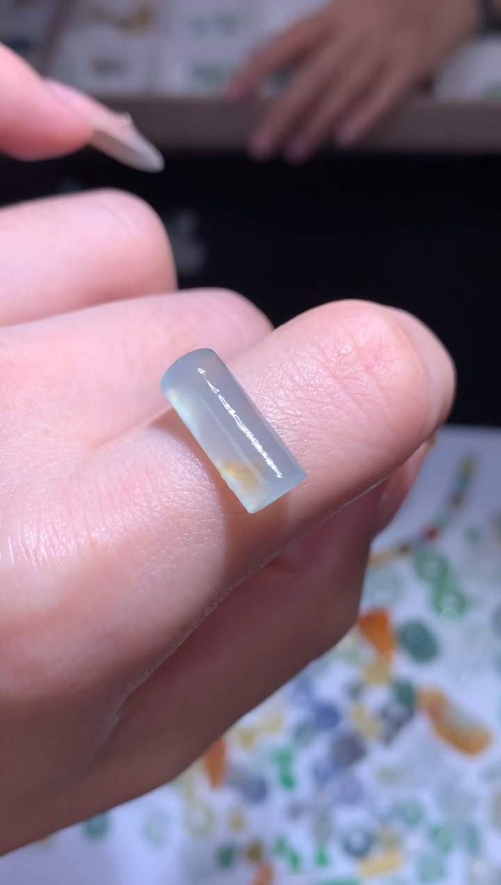 未镶嵌定制翡翠马鞍