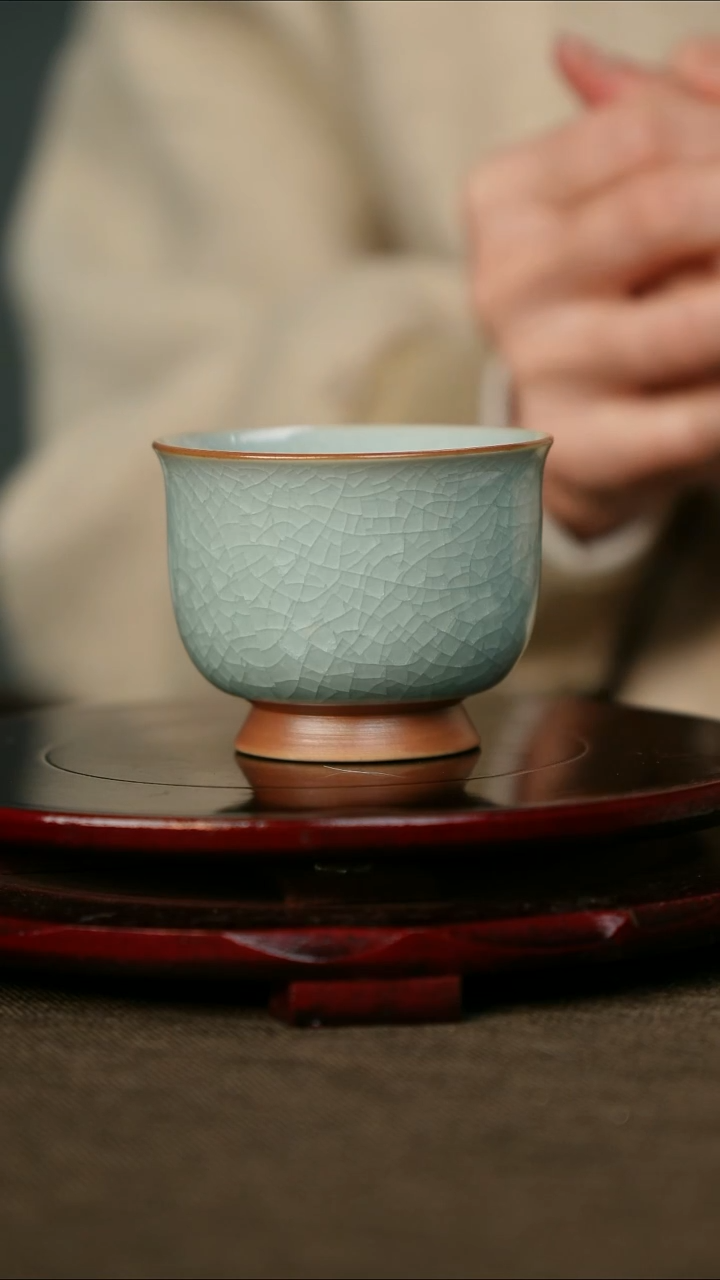 心**禾樊立 鱼鳞冰花 问天杯 带底款