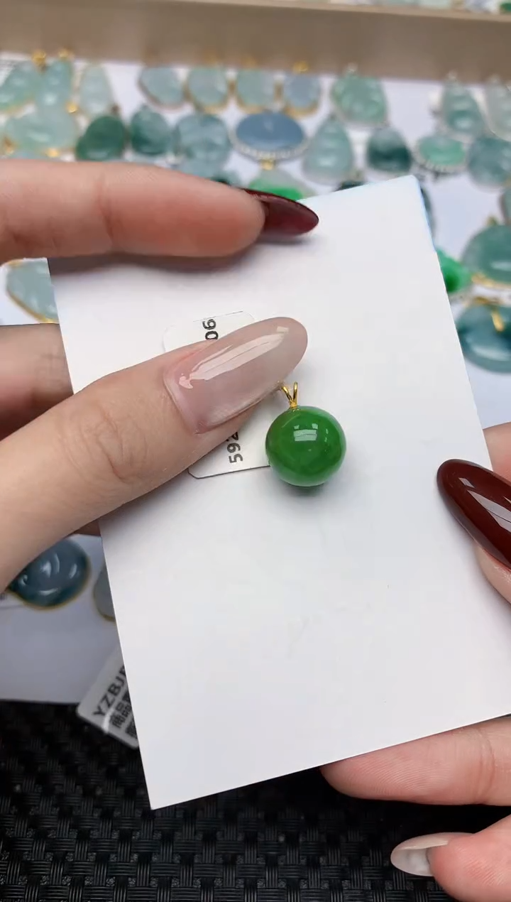 【闪购商品】翡翠颈饰18K金镶嵌天然翡翠a货