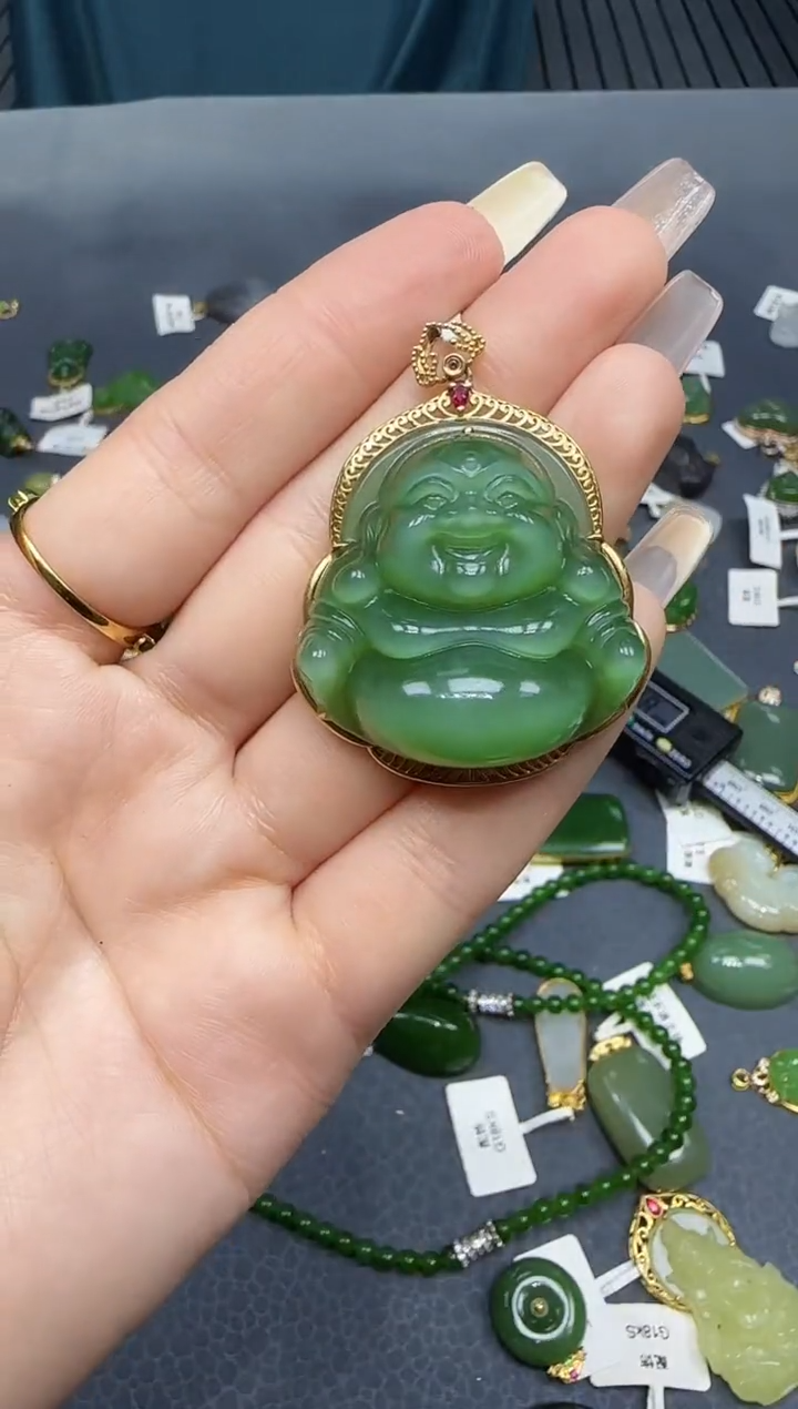 【闪购商品】和田玉挂件18K金镶嵌1