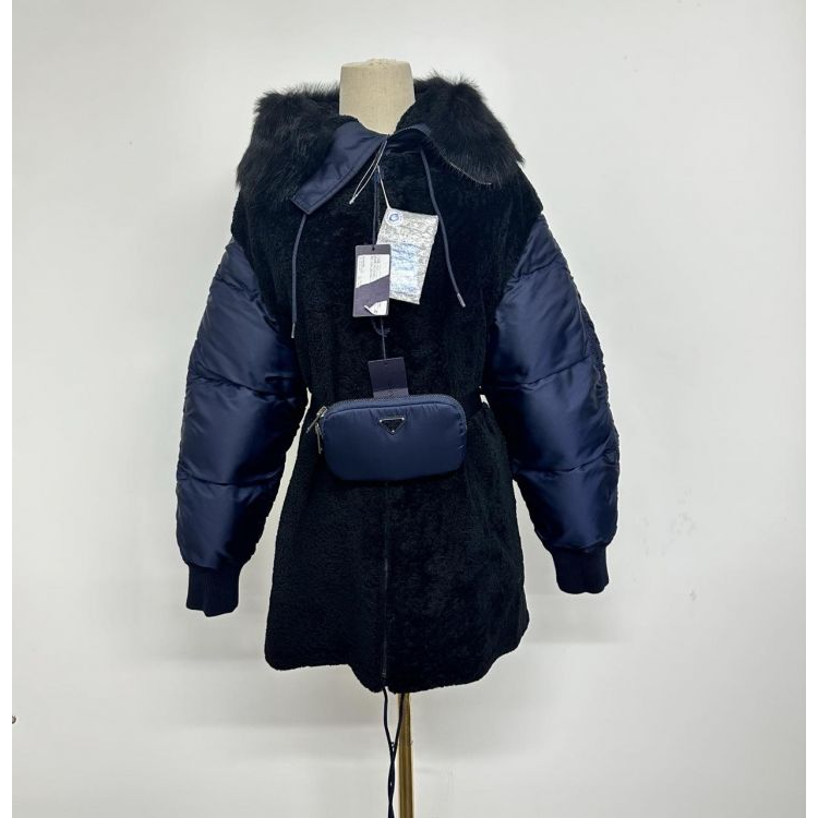 普拉达/羽绒服/95新/[251229ZCW]