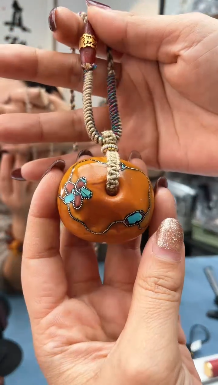 【闪购商品】琥珀珠宝奇石未镶嵌042发一件