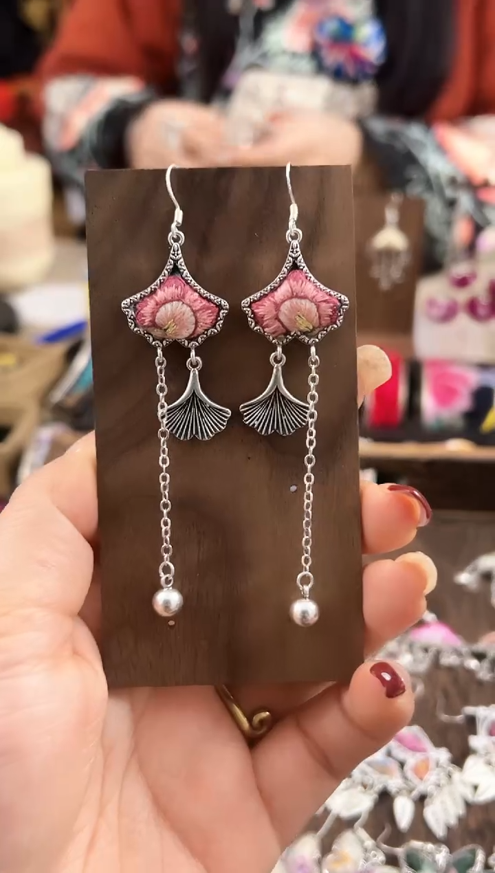 【闪购商品】织绣民族风老绣饰品216