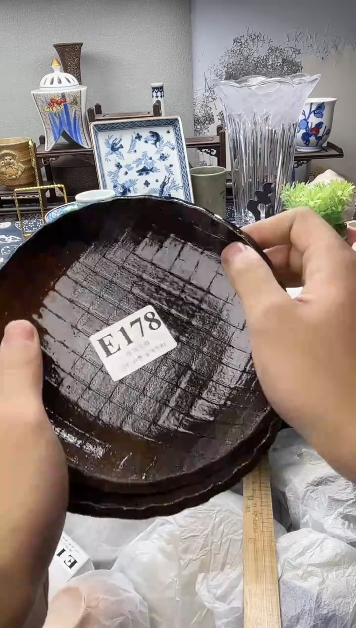 瓷片暮**影  E178