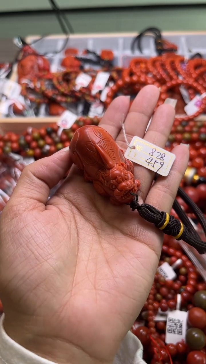 【闪购商品】南红玛瑙珠宝奇石未镶嵌828