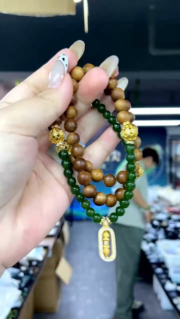 颈饰未镶嵌和田玉多样性发其一颜色微差