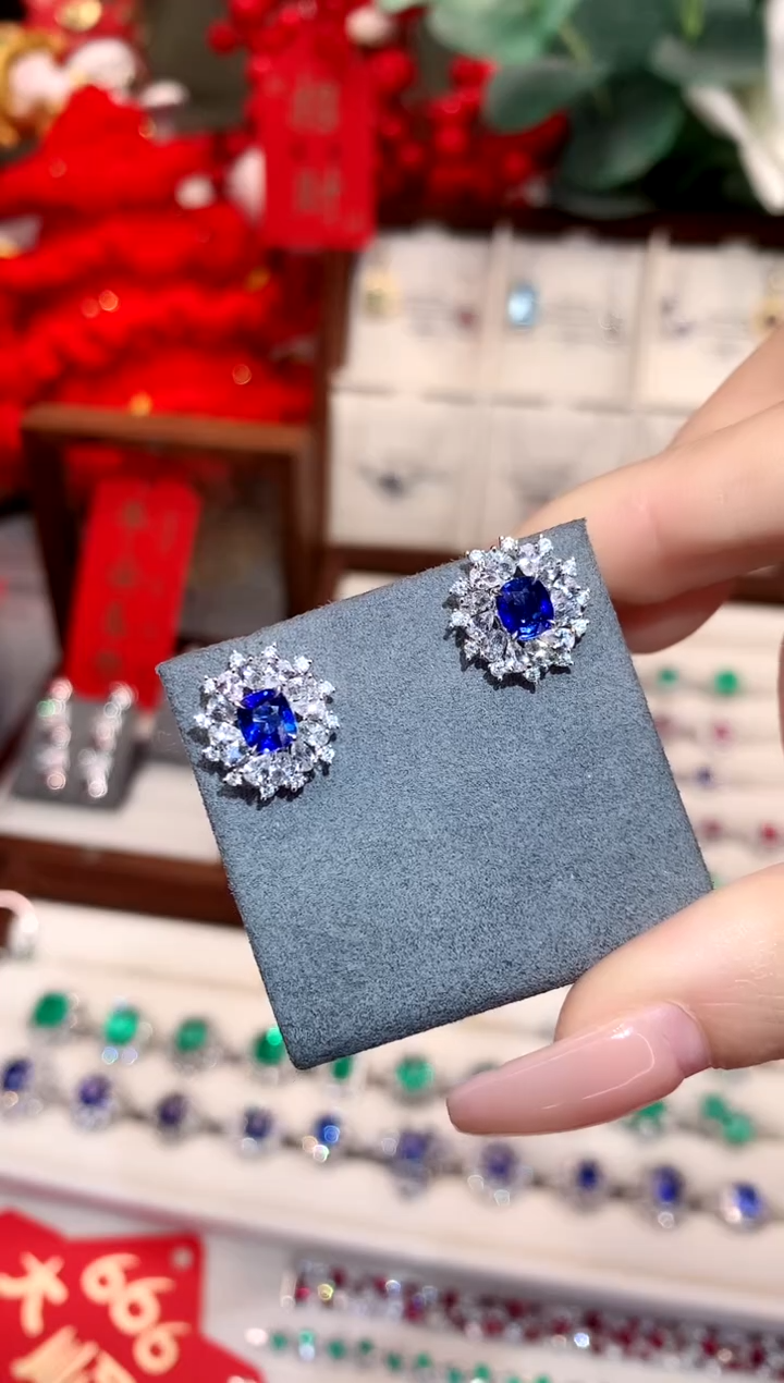 【闪购商品】蓝宝石耳饰18K金镶嵌1.3ct/天然宝石/七天无理由