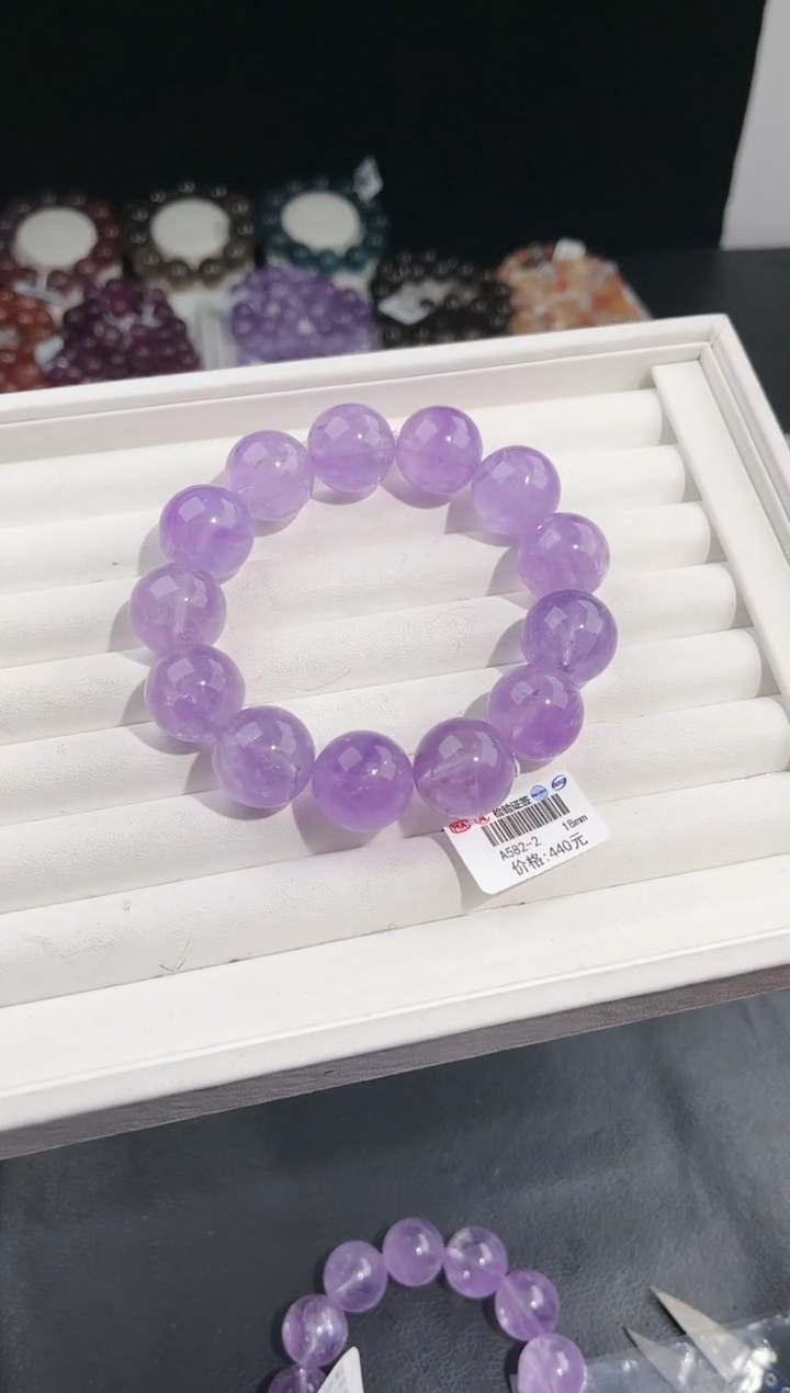 【闪购商品】水晶手链未镶嵌多样性发一紫水18mm