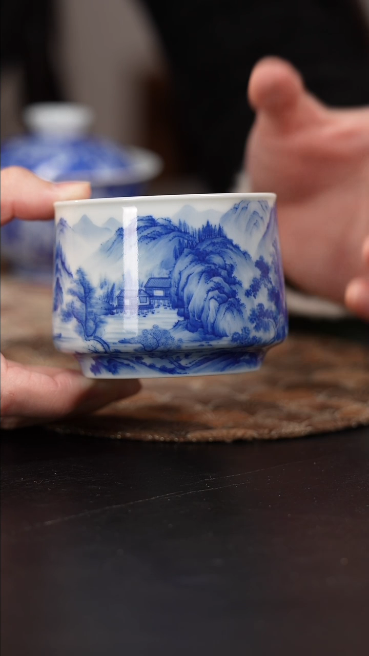 【闪购商品】杯看山柴窑青花秋山访友