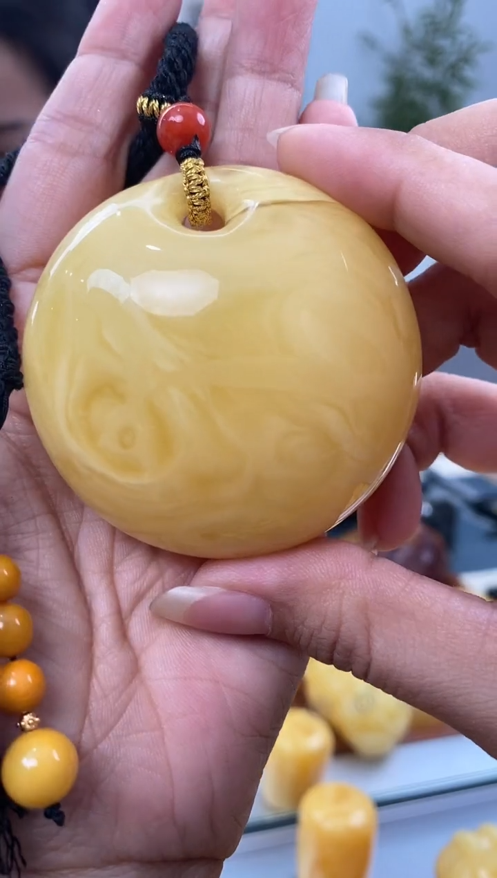 【闪购商品】琥珀裸石未镶嵌天然琥珀蜜蜡鱼眼扣