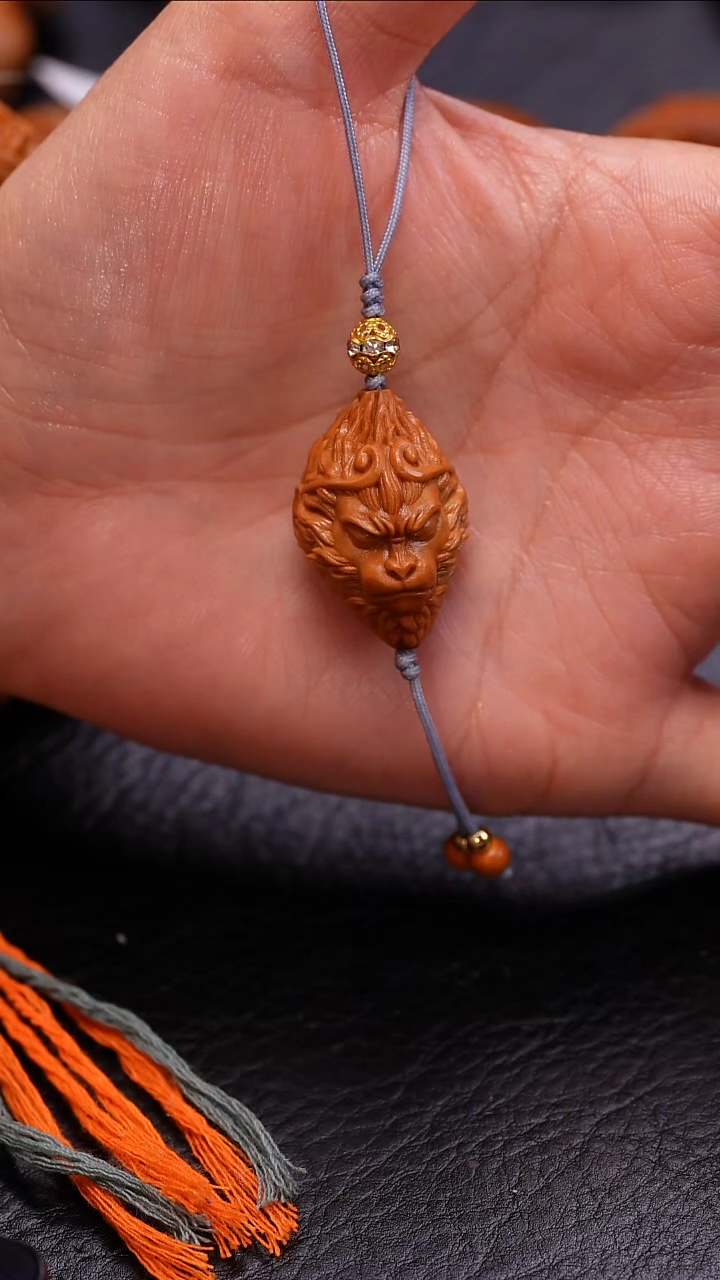 【闪购商品】橄榄核吊坠**************