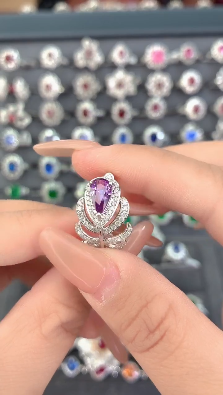 戒指彩色蓝宝石18K金镶嵌-1.03克拉