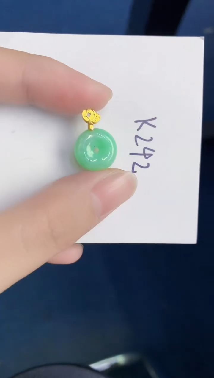 颈饰未镶嵌翡翠天然翡翠缅甸A货