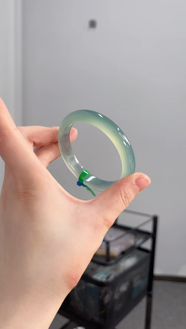 【闪购商品】玛瑙/玉髓手镯未镶嵌58圈