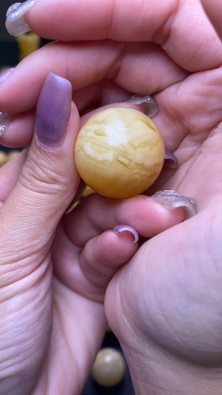 【闪购商品】琥珀裸石未镶嵌葵. 16