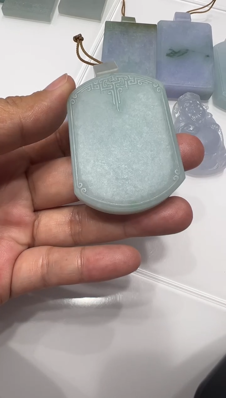 未镶嵌定制翡翠牌子