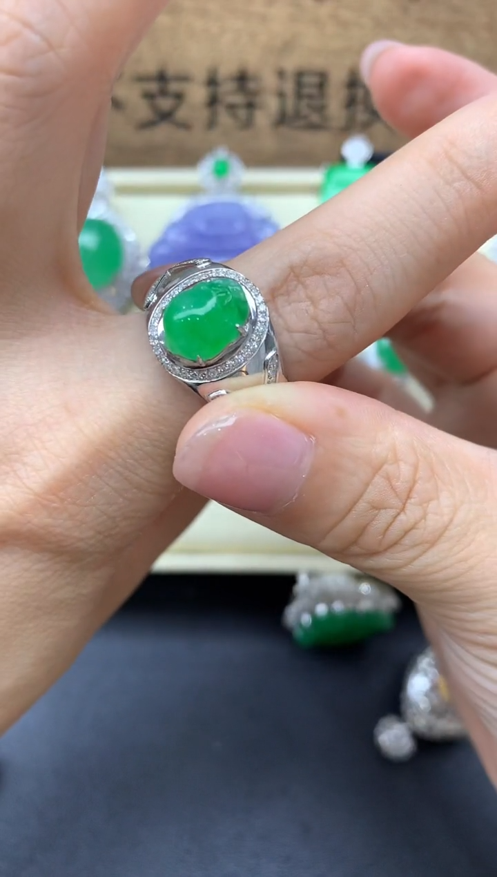 【闪购商品】翡翠戒指18K金镶嵌470-中国好珍宝