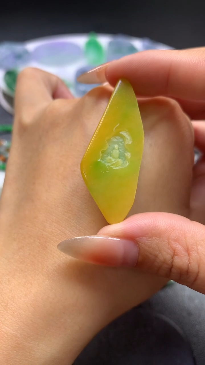 【闪购商品】定制翡翠未镶嵌翡翠