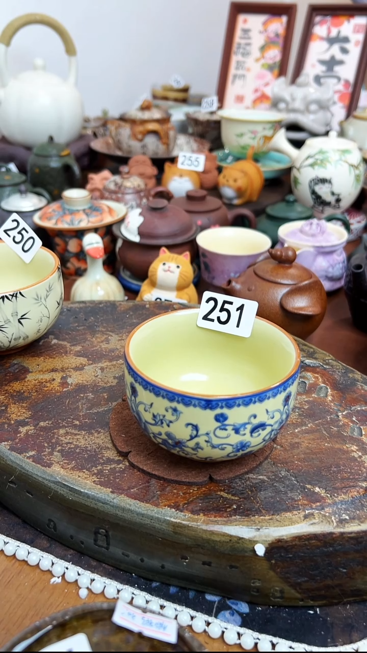 汤**爷【 茶瓷物语】两个茶杯251