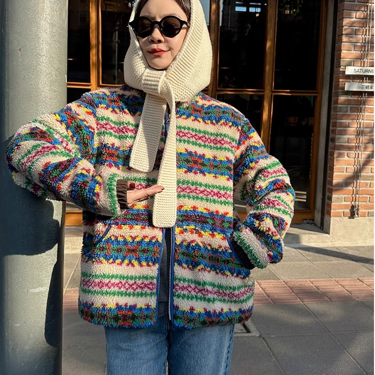 莉贝琳sisy摇粒绒外套女休闲宽松立领撞色短款厚上衣S24412JC01