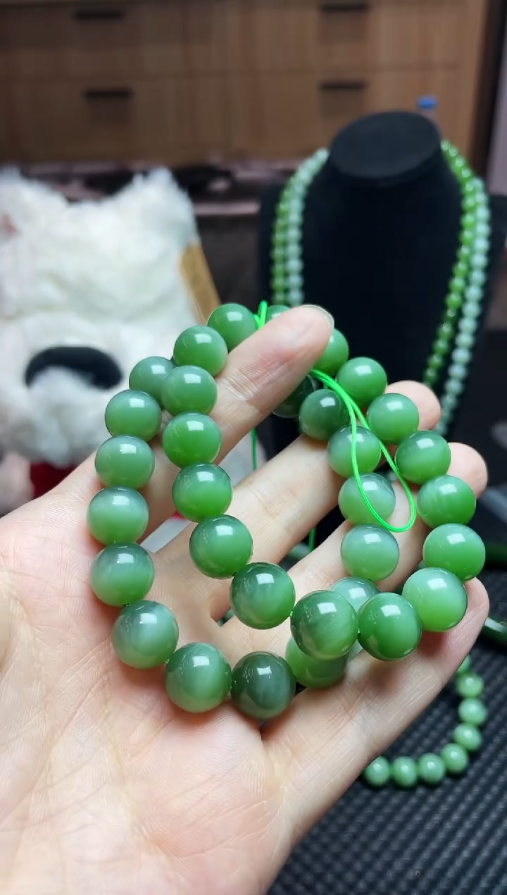 颈饰未镶嵌和田玉和田玉碧玉猫眼手串12mm多样性其一发货