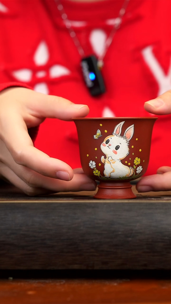 【闪购商品】紫砂茶壶大红袍高足兔子泥绘杯