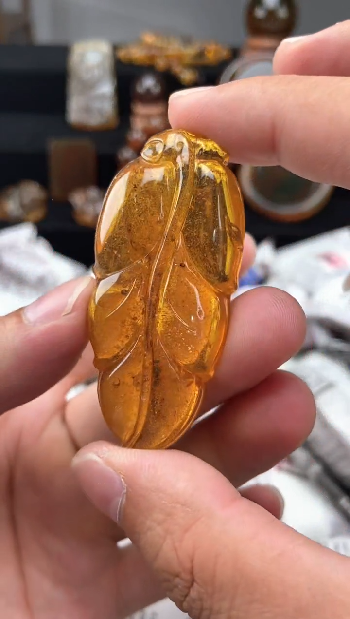 琥珀颈饰未镶嵌花珀叶子吊坠