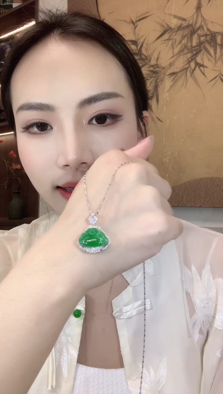 翡翠18K金镶嵌吊坠(不含链)C30