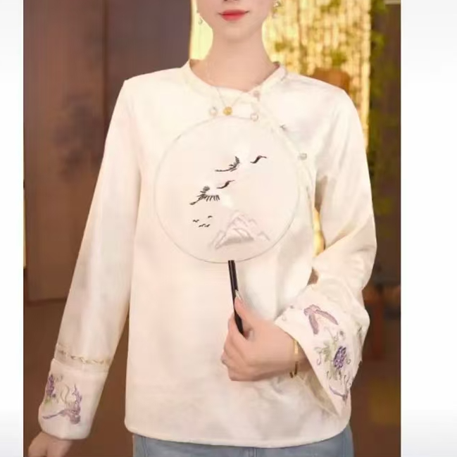 冬季加绒刺绣上衣内搭百搭时尚款